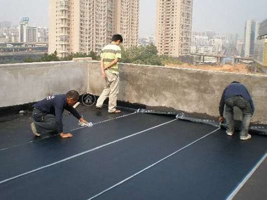 ���c��ˮʩ���з�ˮͿ�Ͽ����@�����I